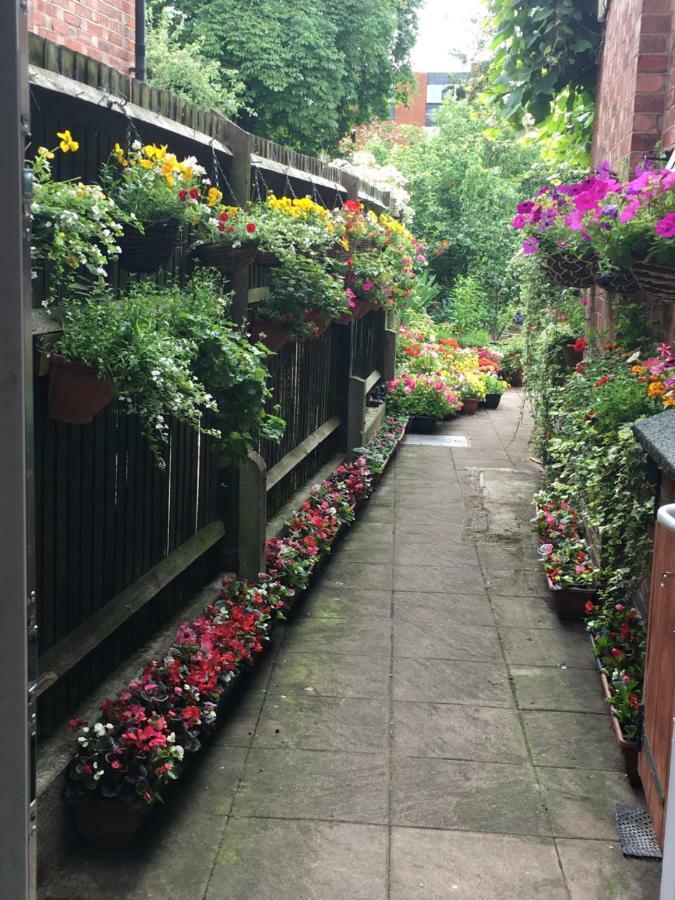 38 Whitehall Road Harrow on the Hill Buitenkant foto